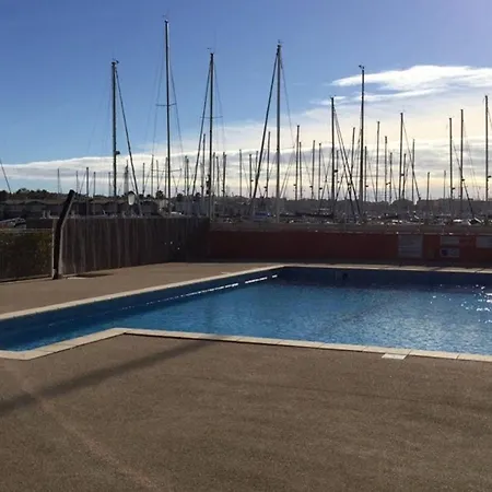 Apartment Moderne 2p Avec Belle Vue, Piscine, Parking, Centre-port, Proche Et Commerces - Cap D'agde - Fr-1-723-145 *
